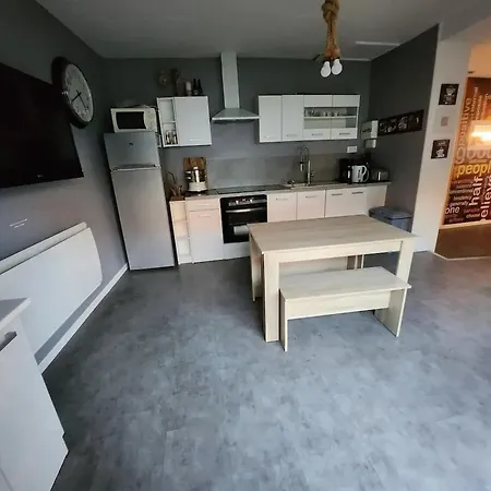 Maison Confortable Au Calme Pres Du Centre Du Havre Avec Terrasse بيت للعطل لو هافر